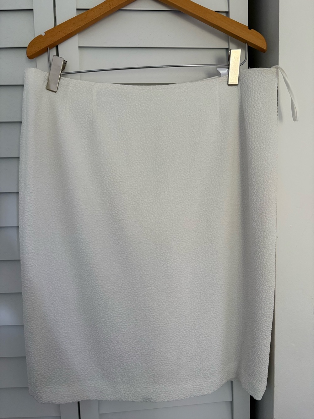 Kasper White Textured Pencil Skirt